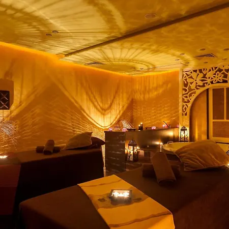Luxury Private At Barcelo Complex Apartment
