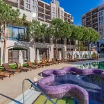 Luxury Private At Barcelo Complex Apartment