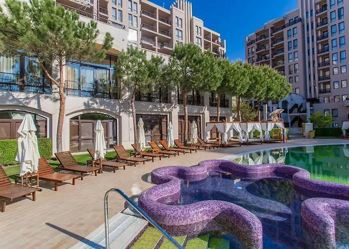 Luxury Private At Barcelo Complex アパート